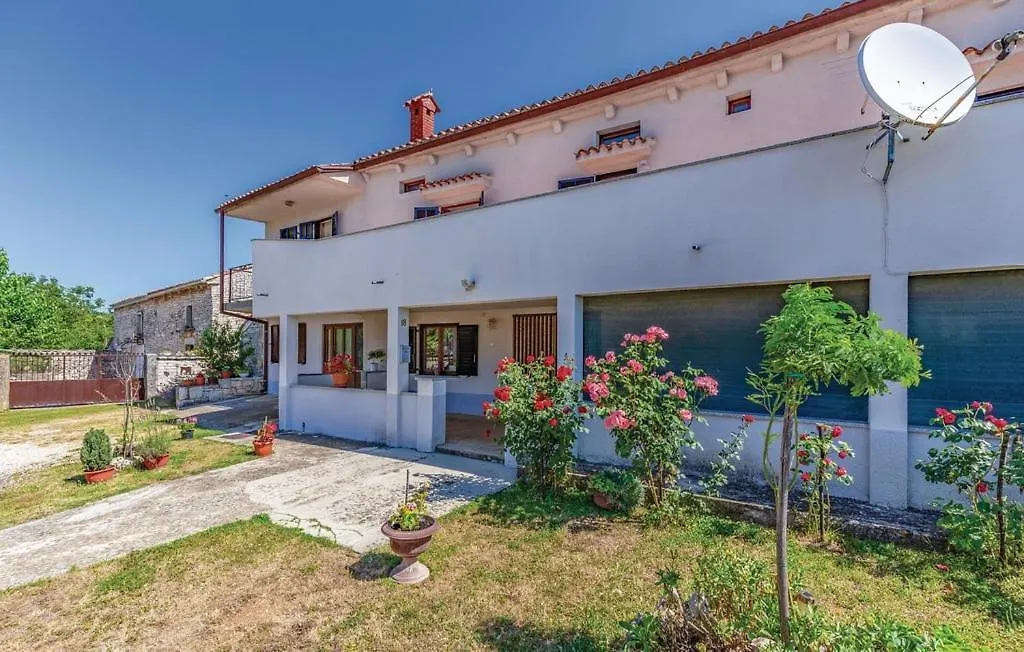 Apartment Glavani With Pool Barban Croacia