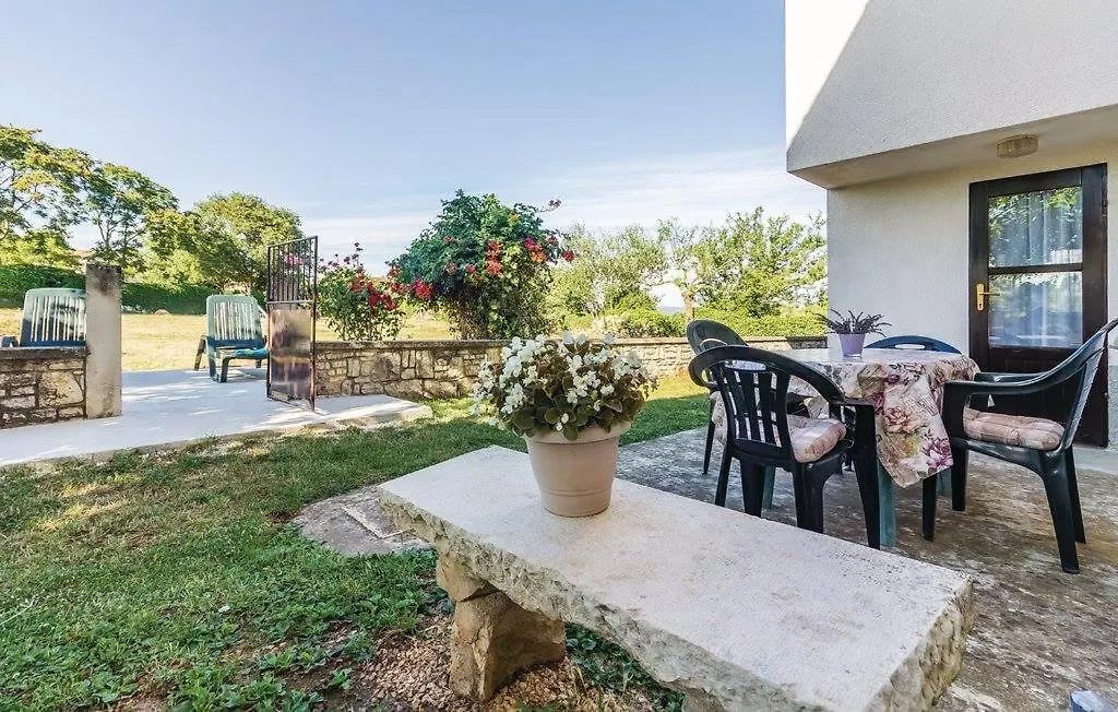 Apartment Glavani With Pool Barban 0*,